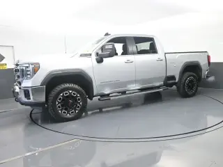 GMC Sierra 2500HD 2023 4x4 SLE 4 puertas Cabina Crew SB