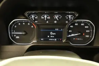 GMC Sierra 2500HD 2023 4x4 SLE 4 puertas Cabina Crew SB