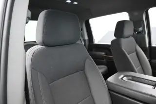GMC Sierra 2500HD 2023 4x4 SLE 4 puertas Cabina Crew SB