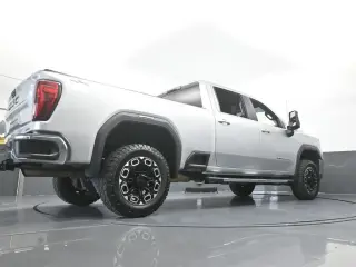 GMC Sierra 2500HD 2023 4x4 SLE 4 puertas Cabina Crew SB
