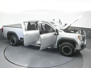 GMC Sierra 2500HD 2023 4x4 SLE 4 puertas Cabina Crew SB