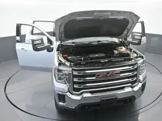 GMC Sierra 2500HD 2023 4x4 SLE 4 puertas Cabina Crew SB
