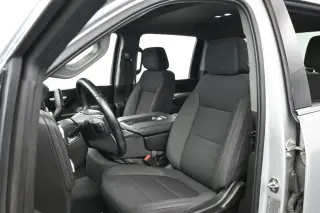 GMC Sierra 2500HD 2023 4x4 SLE 4 puertas Cabina Crew SB