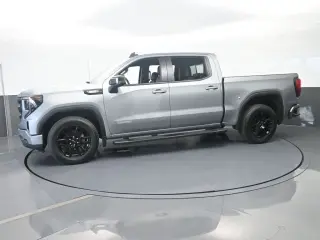 GMC Sierra 1500 2024 4x2 Elevation 4 puertas Cabina Crew 5.8 pies. Caja corta