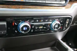GMC Sierra 1500 2024 4x2 Elevation 4 puertas Cabina Crew 5.8 pies. Caja corta