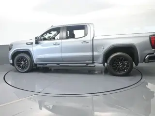 GMC Sierra 1500 2024 4x2 Elevation 4 puertas Cabina Crew 5.8 pies. Caja corta