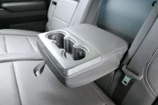 GMC Sierra 1500 2024 4x2 Elevation 4 puertas Cabina Crew 5.8 pies. Caja corta