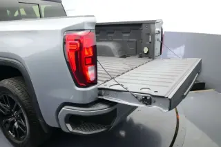 GMC Sierra 1500 2024 4x2 Elevation 4 puertas Cabina Crew 5.8 pies. Caja corta