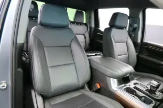 GMC Sierra 1500 2024 4x2 Elevation 4 puertas Cabina Crew 5.8 pies. Caja corta