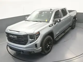 GMC Sierra 1500 2024 4x2 Elevation 4 puertas Cabina Crew 5.8 pies. Caja corta