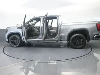 GMC Sierra 1500 2024 4x2 Elevation 4 puertas Cabina Crew 5.8 pies. Caja corta