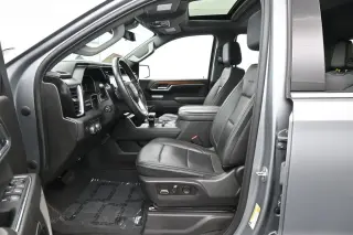 GMC Sierra 1500 2023 4x4 Denali 4 puertas Cabina Crew 5.8 pies. Caja corta