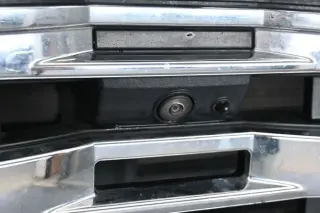 GMC Sierra 1500 2023 4x4 Denali 4 puertas Cabina Crew 5.8 pies. Caja corta
