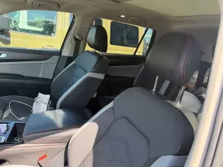 Volkswagen Atlas 2024 Edición Pico AWD SE 4Motion 4 puertas SUV con Tecnología