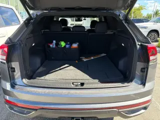 Volkswagen Atlas Cross Sport 2025 SE 4 puertas SUV con Tecnología