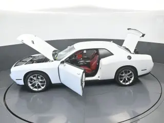 Dodge Challenger 2020 SXT 2 puertas Cupé