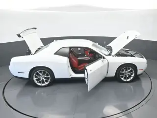 Dodge Challenger 2020 SXT 2 puertas Cupé