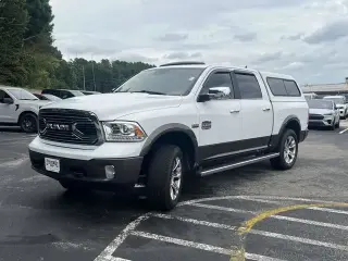 Ram 1500 2018 4x4 Laramie Limited 4 puertas Cabina Crew 5.5 pies. Pickup SB