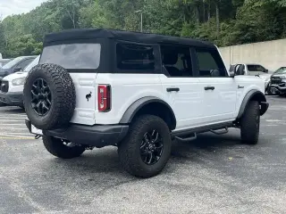 Ford Bronco 2023 4x4 Base Advanced 4dr SUV