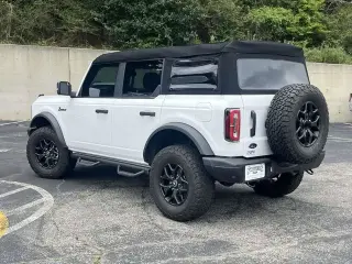 Ford Bronco 2023 4x4 Base Advanced 4dr SUV