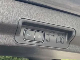 Ford Explorer 2023 XLT 4 puertas SUV