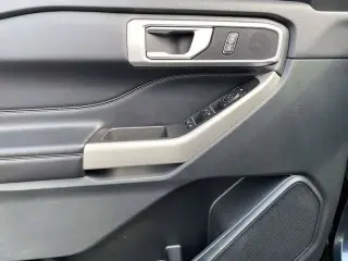 Ford Explorer 2023 XLT 4 puertas SUV