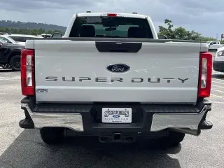 Ford F-250 Super Duty 2026 4x2 XL Cabina Regular 2 puertas 8 pies LB Pickup