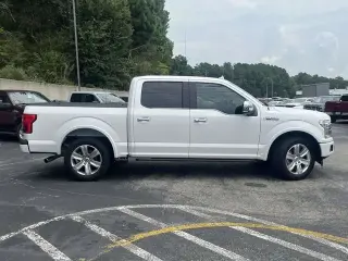 Ford F-150 2018 4x2 Platinum 4 puertas SuperCrew 5.5 pies. SB