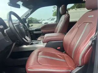 Ford F-150 2018 4x2 Platinum 4 puertas SuperCrew 5.5 pies. SB