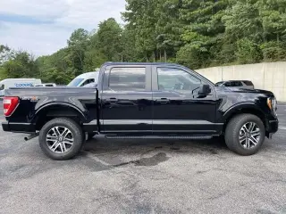 Ford F-150 2023 4x4 XL 4 puertas SuperCrew 5.5 pies SB