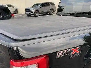 Ford F-150 2023 4x4 XL 4 puertas SuperCrew 5.5 pies SB
