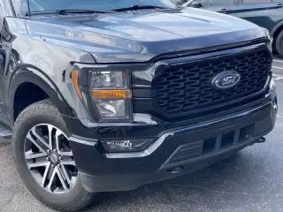 Ford F-150 2023 4x4 XL 4 puertas SuperCrew 5.5 pies SB