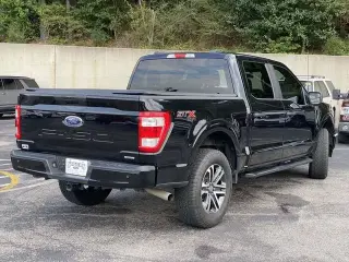 Ford F-150 2023 4x4 XL 4 puertas SuperCrew 5.5 pies SB