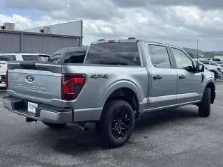 Ford F-150 2026 4x4 STX 4 puertas SuperCrew 5.5 pies. SB