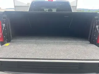Ford F-150 2023 4x4 XL 4 puertas SuperCrew 5.5 pies. SB