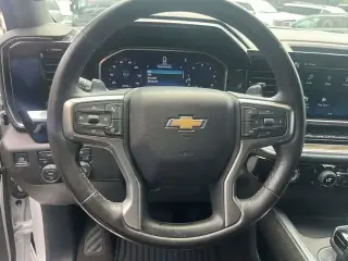 Chevrolet Silverado 1500 2022 4x4 LT 4 puertas Cabina Crew 5.8 pies. SB con 1LT