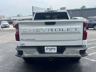 Chevrolet Silverado 1500 2022 4x4 LT 4 puertas Cabina Crew 5.8 pies. SB con 1LT