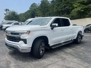 Chevrolet Silverado 1500 2022 4x4 LT 4 puertas Cabina Crew 5.8 pies. SB con 1LT