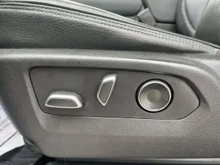 GMC Yukon 2021 4x4 Denali 4 puertas SUV