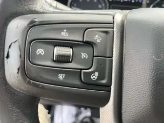 GMC Yukon 2021 4x4 Denali 4 puertas SUV
