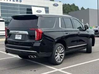 GMC Yukon 2021 4x4 Denali 4 puertas SUV
