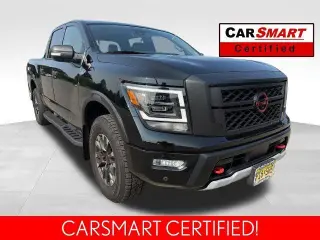 Nissan Titan 2023 4x4 PRO-4X 4 puertas Cabina Crew 5.6 pies. SB
