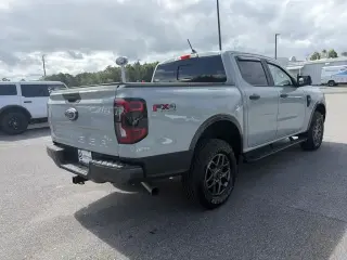 Ford Ranger 2024 4x4 XLT 4 puertas SuperCrew 5.0 pies. SB