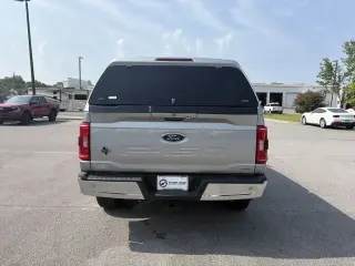 Ford F-150 2022 4x2 XLT 4 puertas SuperCrew 5.5 pies. SB