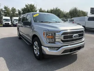 Ford F-150 2022 4x2 XLT 4 puertas SuperCrew 5.5 pies. SB