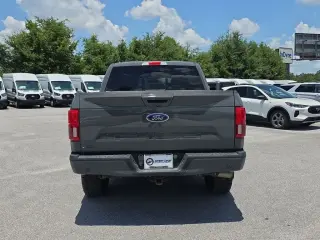 Ford F-150 2020 4x4 Lariat 4 puertas SuperCrew 5.5 pies. Caja corta
