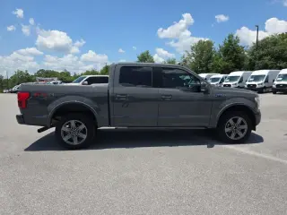 Ford F-150 2020 4x4 Lariat 4 puertas SuperCrew 5.5 pies. Caja corta