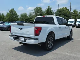 Ford F-150 2024 4x2 STX 4 puertas SuperCrew 5.5 pies. SB