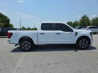 Ford F-150 2024 4x2 STX 4 puertas SuperCrew 5.5 pies. SB