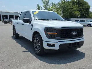 Ford F-150 2024 4x2 STX 4 puertas SuperCrew 5.5 pies. SB